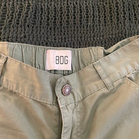 BDG Cargo/Carpenter “Rae” Pants - Picture 4 of 5